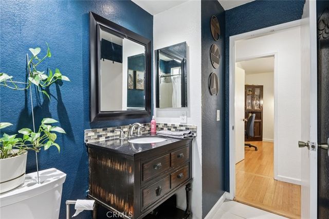 6336 N Redwood, San Bernardino, CA 92407