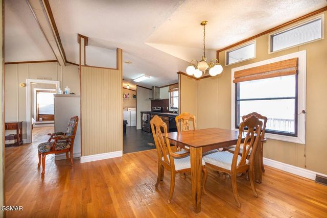 1369 Paradise Lane, Dandridge, TN 37725