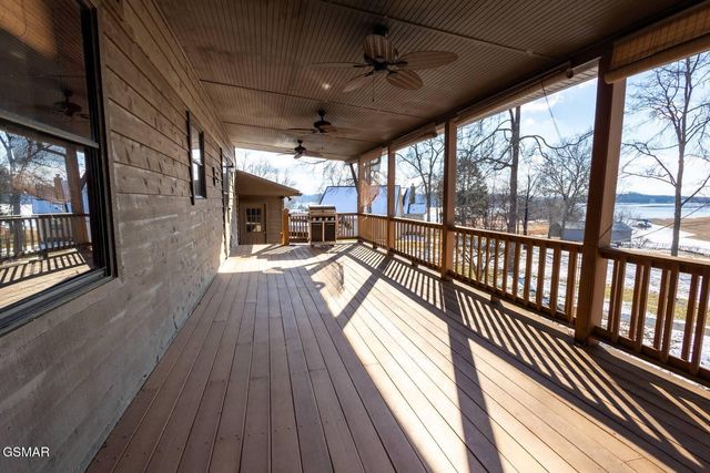 1369 Paradise Lane, Dandridge, TN 37725