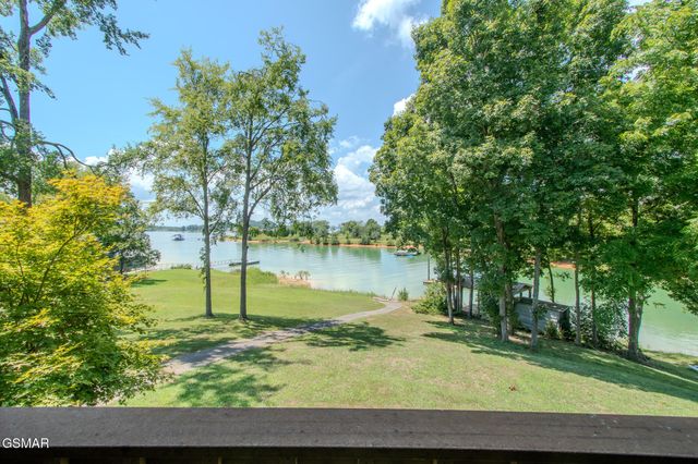 1369 Paradise Lane, Dandridge, TN 37725