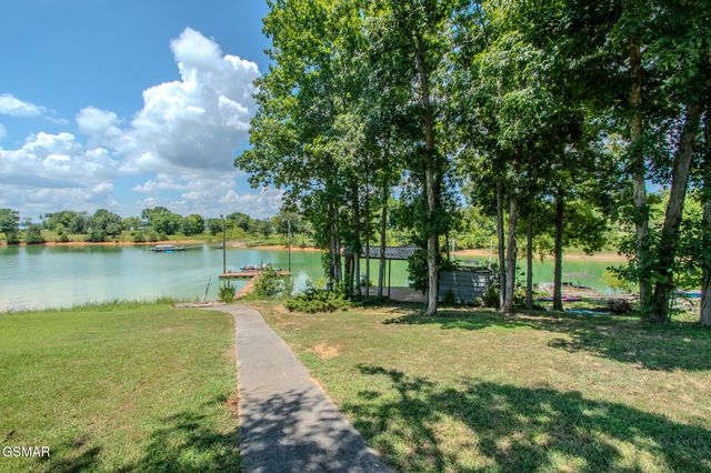 1369 Paradise Lane, Dandridge, TN 37725