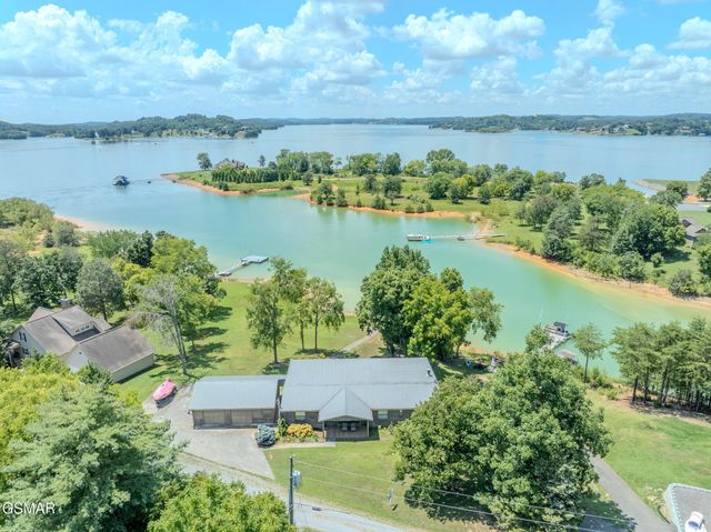 1369 Paradise Lane, Dandridge, TN 37725