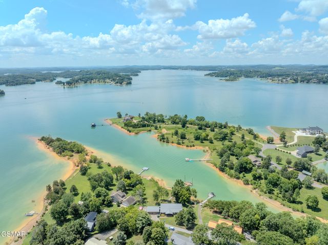 1369 Paradise Lane, Dandridge, TN 37725