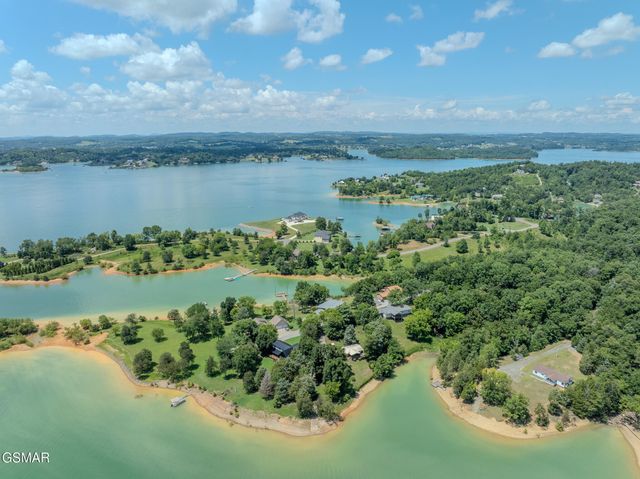 1369 Paradise Lane, Dandridge, TN 37725