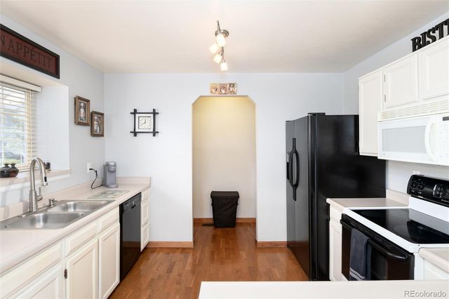 6893 S Dover Way, Littleton, CO 80128