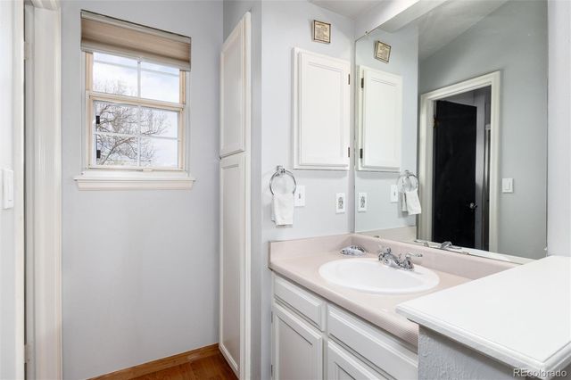 6893 S Dover Way, Littleton, CO 80128