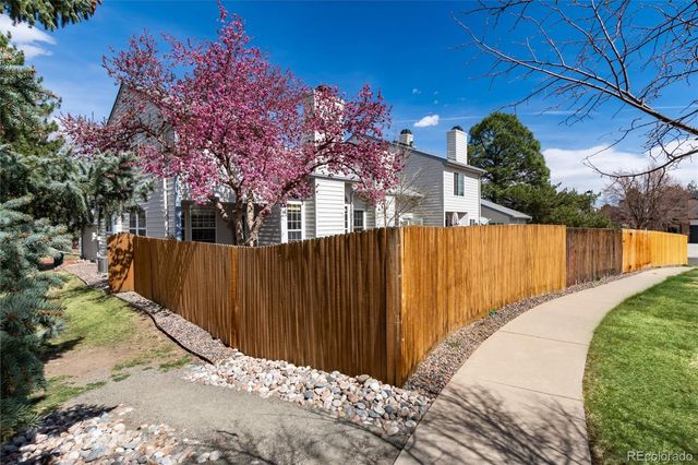 6893 S Dover Way, Littleton, CO 80128