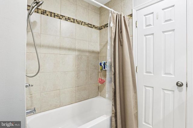 15 BRIMFIELD RD, Audubon, PA 19403