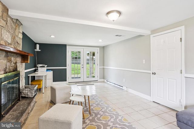 15 BRIMFIELD RD, Audubon, PA 19403
