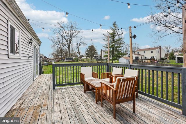 15 BRIMFIELD RD, Audubon, PA 19403