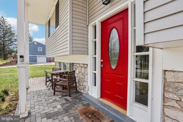 15 BRIMFIELD RD, Audubon, PA 19403