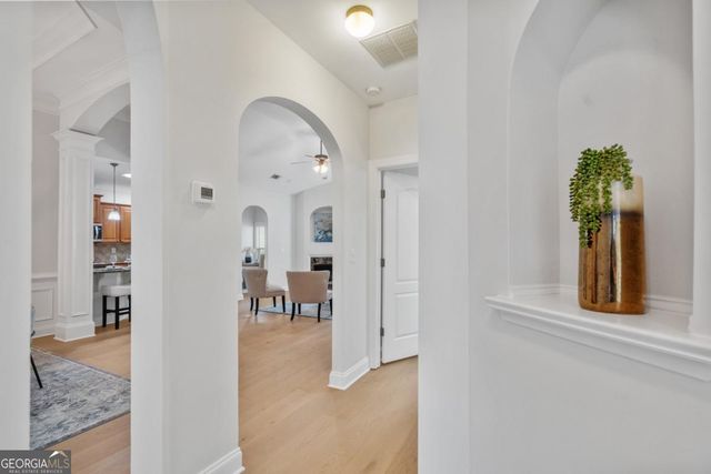 5380 Villa Lake Court, Suwanee, GA 30024