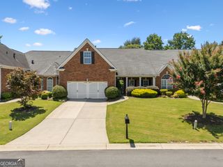 5380 Villa Lake Court, Suwanee, GA 30024