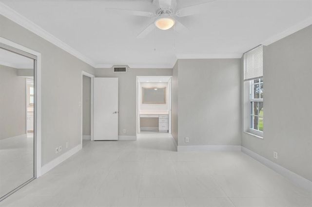 3800 Oaks Clubhouse Drive 201, Pompano Beach, FL 33069