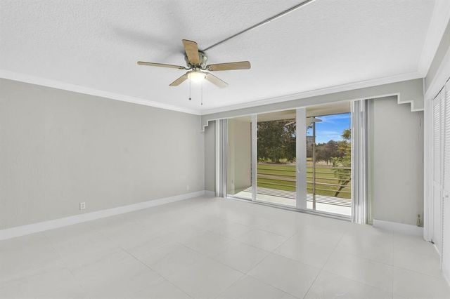 3800 Oaks Clubhouse Drive 201, Pompano Beach, FL 33069