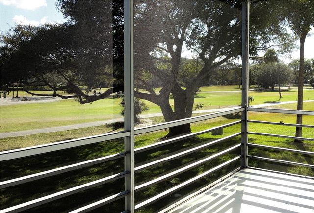 3800 Oaks Clubhouse Drive 201, Pompano Beach, FL 33069