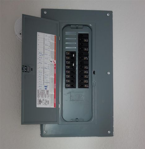 3800 Oaks Clubhouse Drive 201, Pompano Beach, FL 33069