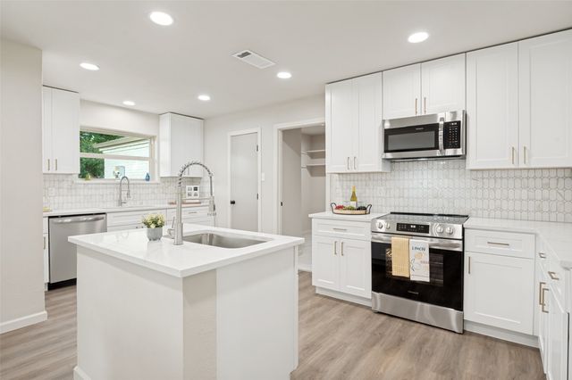 4516 Hartford Drive, Plano, TX 75093