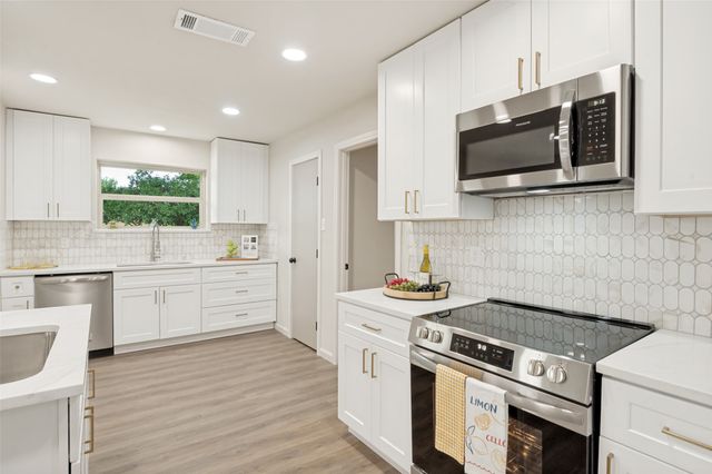 4516 Hartford Drive, Plano, TX 75093