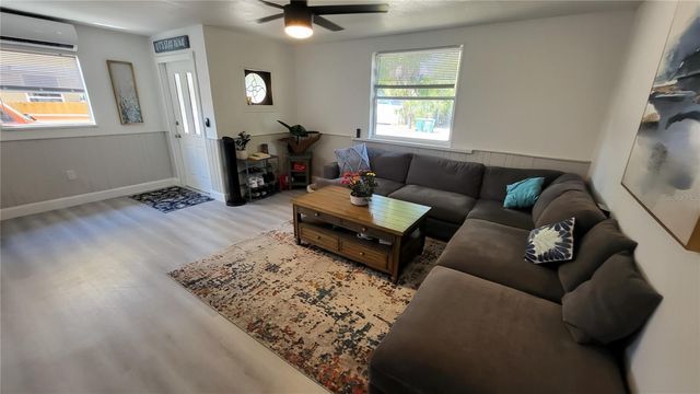 5115 67TH WAY N, St Petersburg, FL 33709