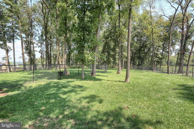 185 LIVELY STREAM WAY, Gettysburg, PA 17325
