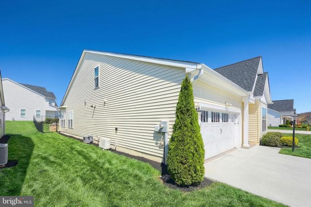 185 LIVELY STREAM WAY, Gettysburg, PA 17325
