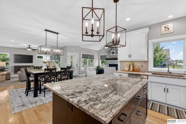 11461 Mercury Street, Papillion, NE 68046