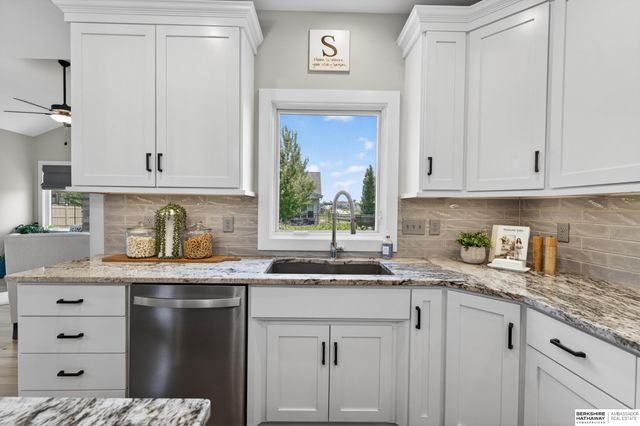 11461 Mercury Street, Papillion, NE 68046