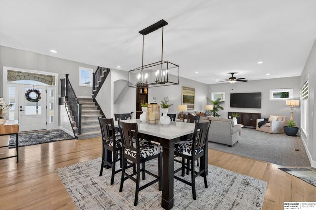11461 Mercury Street, Papillion, NE 68046