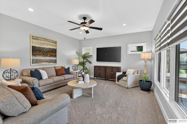 11461 Mercury Street, Papillion, NE 68046
