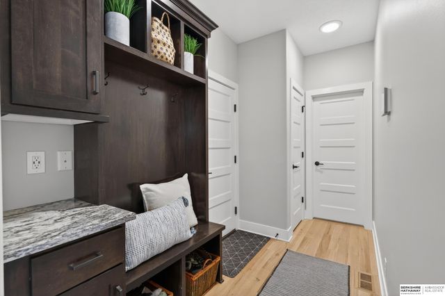 11461 Mercury Street, Papillion, NE 68046