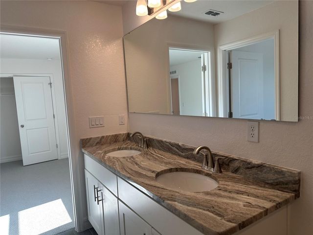 246 BURNEY RD, Osprey, FL 34229