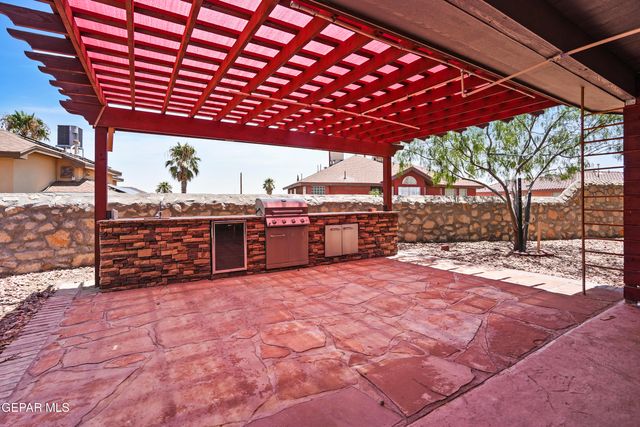 4333 LOMA TAURINA Drive, El Paso, TX 79934