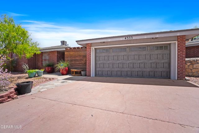 4333 LOMA TAURINA Drive, El Paso, TX 79934