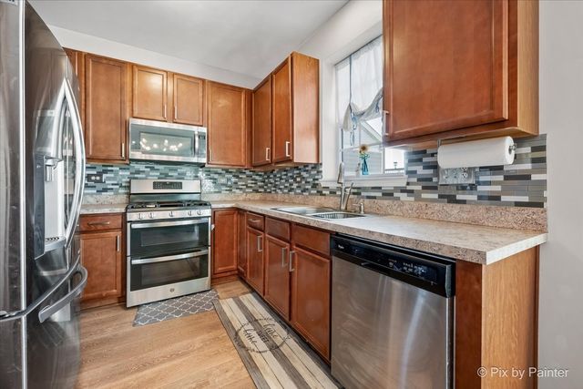 250 Water Lily Lane, Elgin, IL 60124