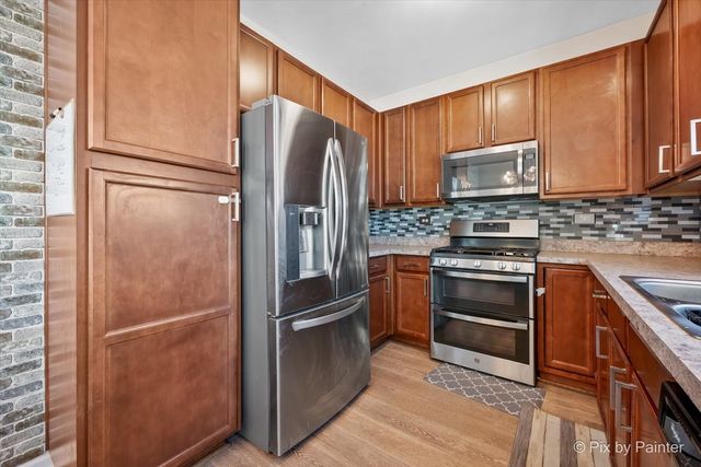 250 Water Lily Lane, Elgin, IL 60124