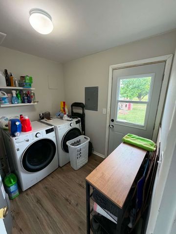 302 N Kingsley Street, Corunna, MI 48817