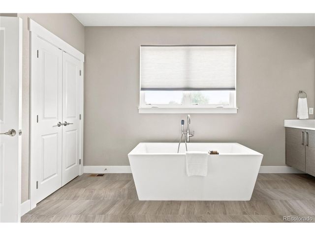 5692 Zuni Ct, Denver, CO 80221