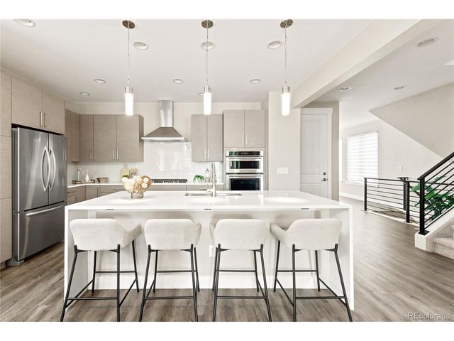 5692 Zuni Ct, Denver, CO 80221