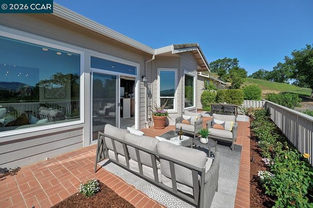 642 Shadowhawk Way, Walnut Creek, CA 94595