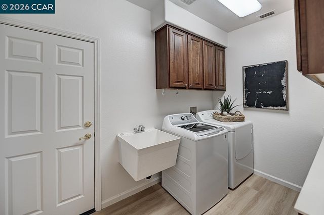 642 Shadowhawk Way, Walnut Creek, CA 94595