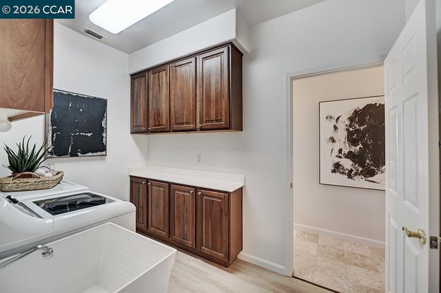 642 Shadowhawk Way, Walnut Creek, CA 94595