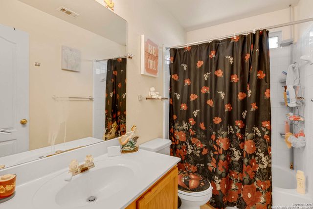 10003 Crystal View, Universal City, TX 78148