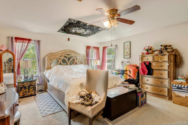 10003 Crystal View, Universal City, TX 78148