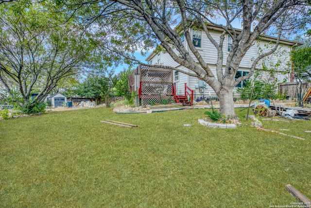 10003 Crystal View, Universal City, TX 78148