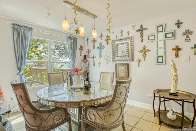 10003 Crystal View, Universal City, TX 78148