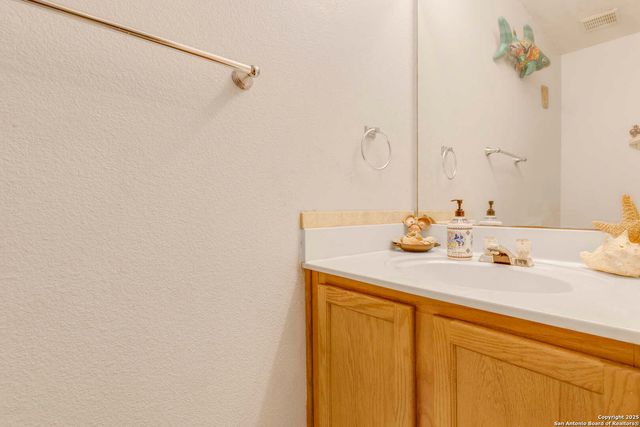 10003 Crystal View, Universal City, TX 78148