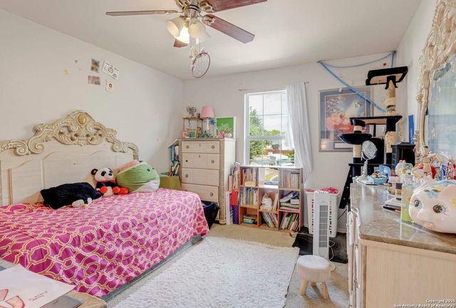 10003 Crystal View, Universal City, TX 78148