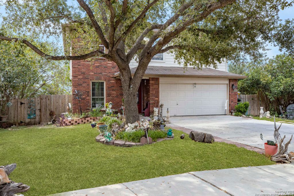 10003 Crystal View, Universal City, TX 78148