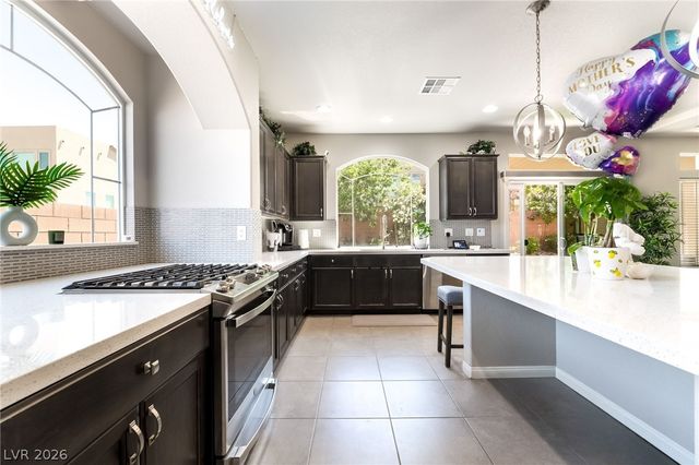 5975 Rockway Glen Avenue, Las Vegas, NV 89141